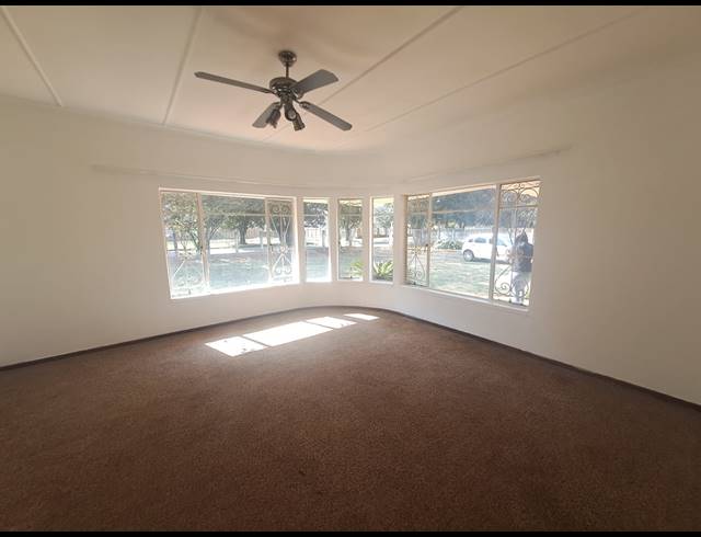 4 BEDROOM HOUSE TO LET IN DUNCANVILLE